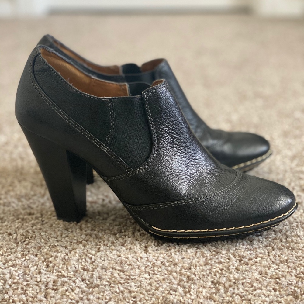 Sofft Leather Pumps